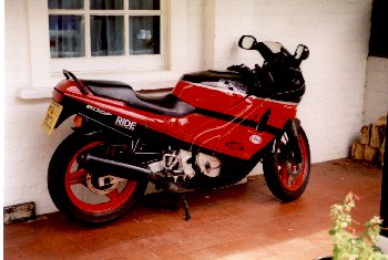 cbr600.jpg (25136 bytes)